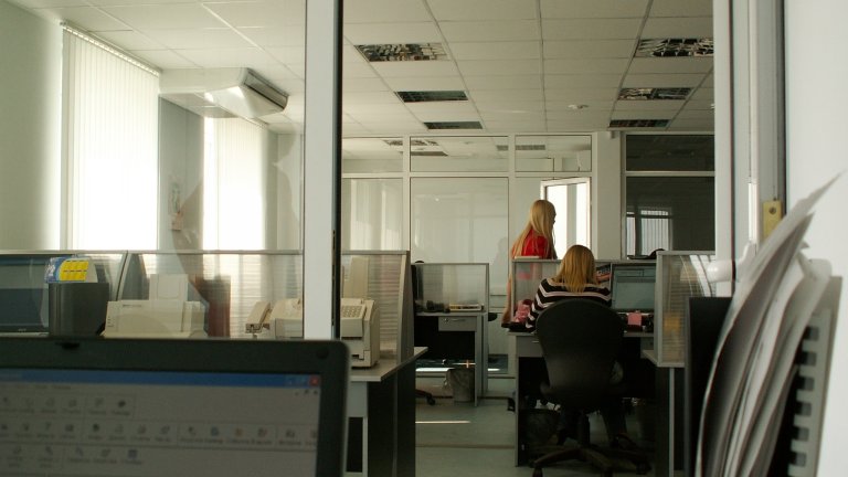 На 43% вырос спрос на специалистов по кадрам в Иркутской области с начала года